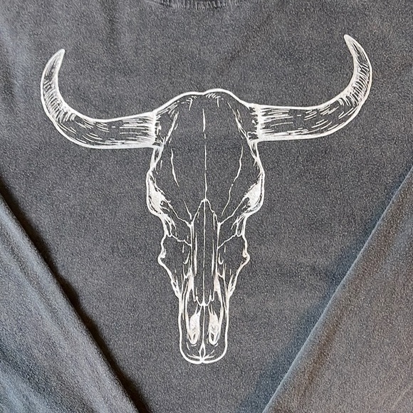 Long Horn Skull Long Sleeve - Picture 2 of 5